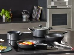 Tefal Unlimited + Induction Hoogwaardig Titanium Koekenpan - 28 Cm -Tefal 1200x894